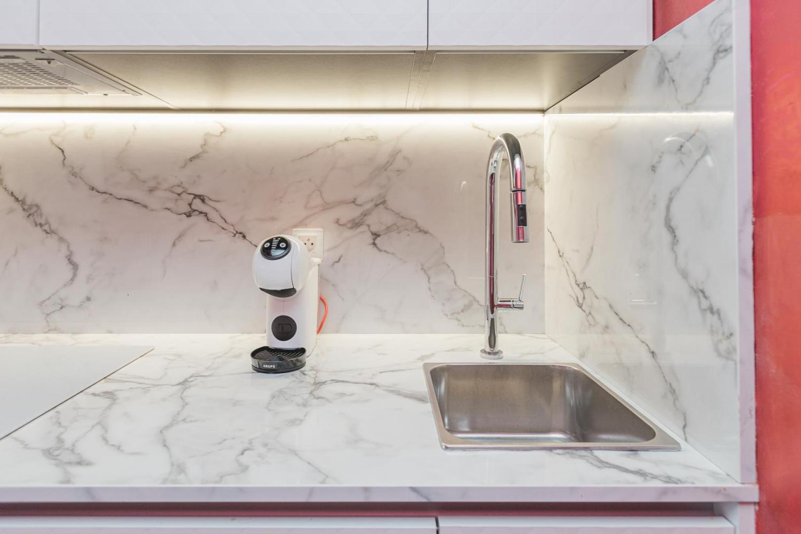 Luxury Studio Renovated 2024 With Free Parking Бюсолей Екстериор снимка