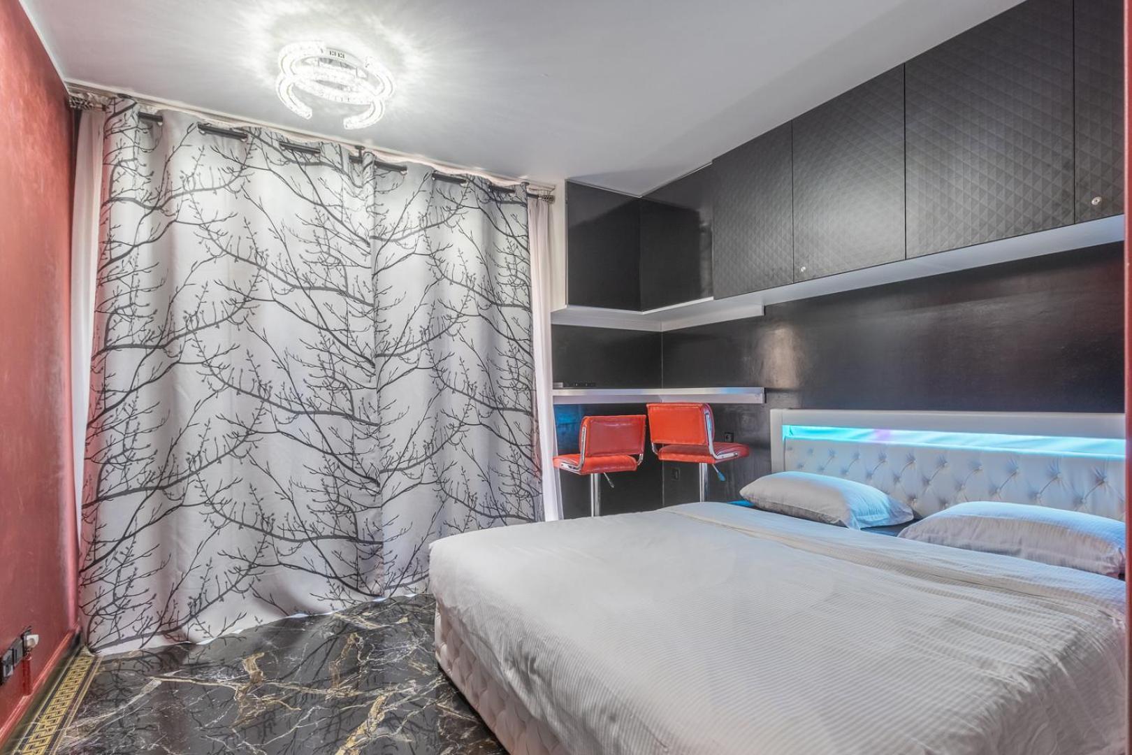 Luxury Studio Renovated 2024 With Free Parking Бюсолей Екстериор снимка